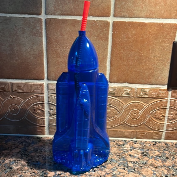 Plastic Rocket ship drinking bottle with straw - Picture 2 of 11